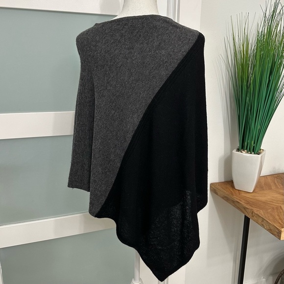 Celeste Wool Cashmere Poncho Black Gray Color Block Quiet Luxury No Size Tag EUC - Picture 6 of 6